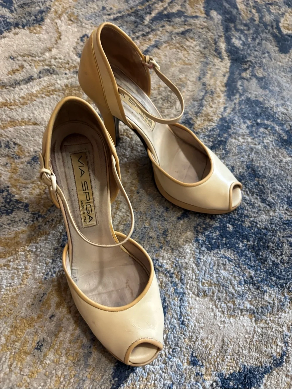 Via Spiga Cream Peep-Toe Ankle-Strap Heels